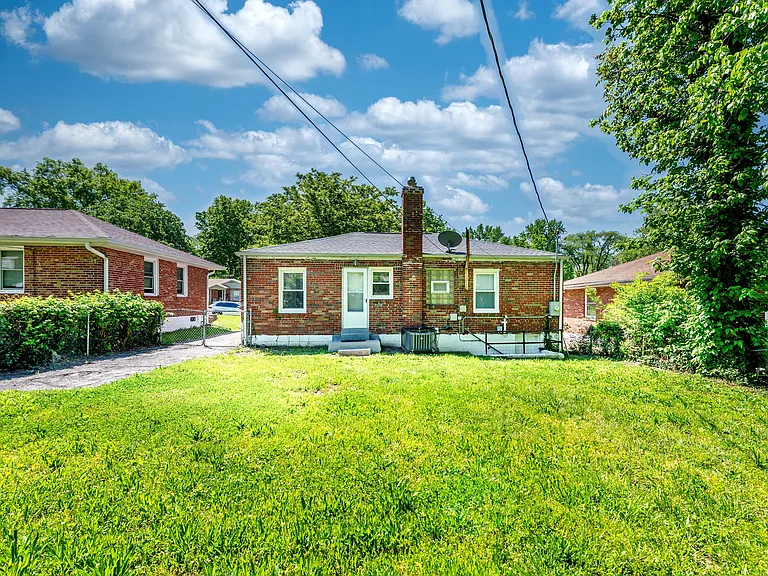 7865 Wayne Ave — Photo 18