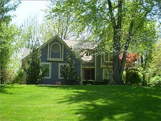 1st image of 891 Eastchester Dr