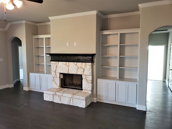 4th image of 2108 Pepperdine Dr