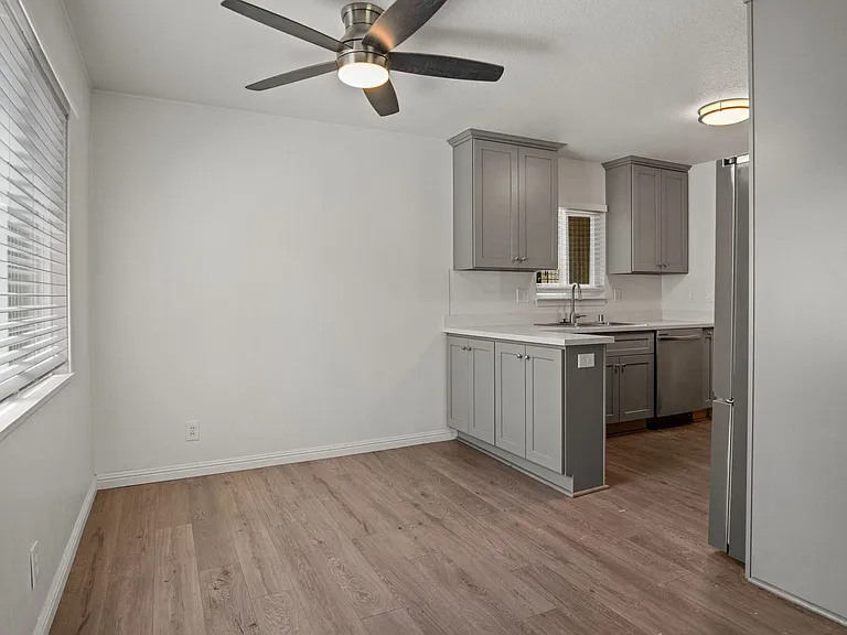 423 Hamilton Dr #A — Photo 23