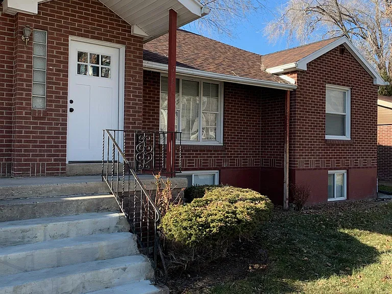 65 N Main St — Photo 16