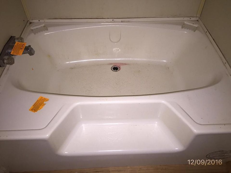 2nd image of 10156 Raintree Ln