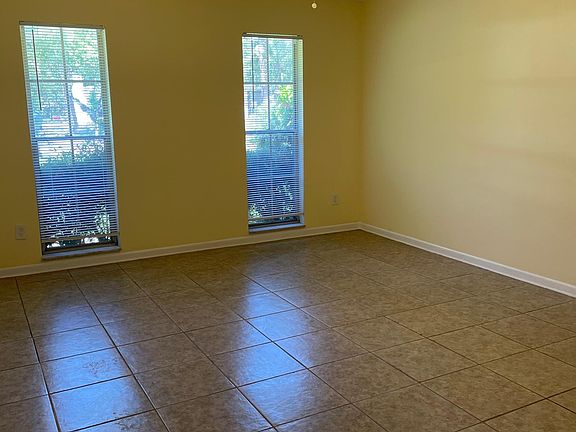 5th image of 143 New York Ave