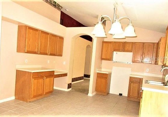 5th image of 10212 Hunters Haven Blvd