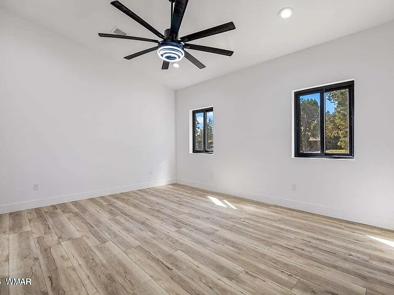 2765 W Villa Loop — Photo 15