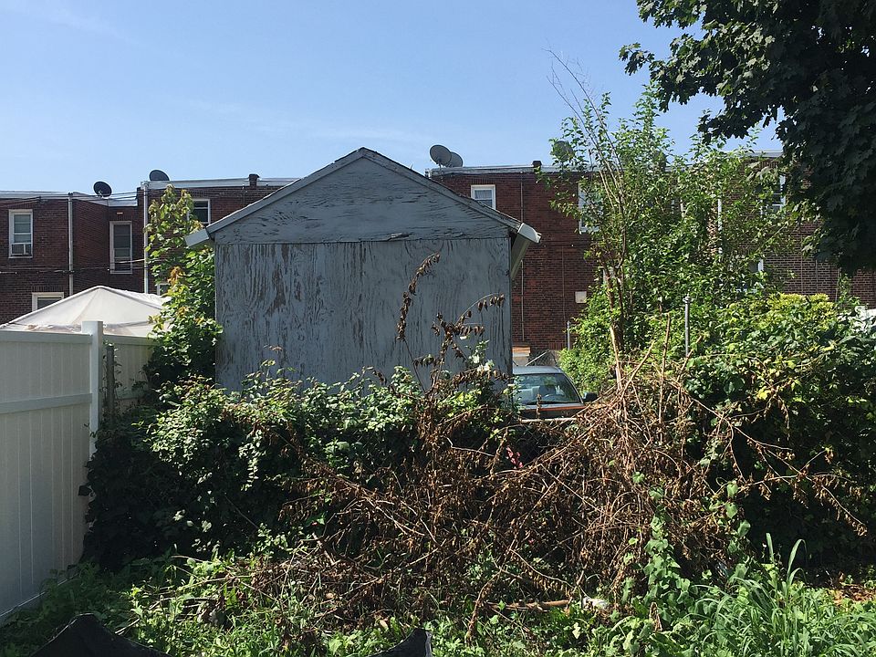 2nd image of 4614 Loring St