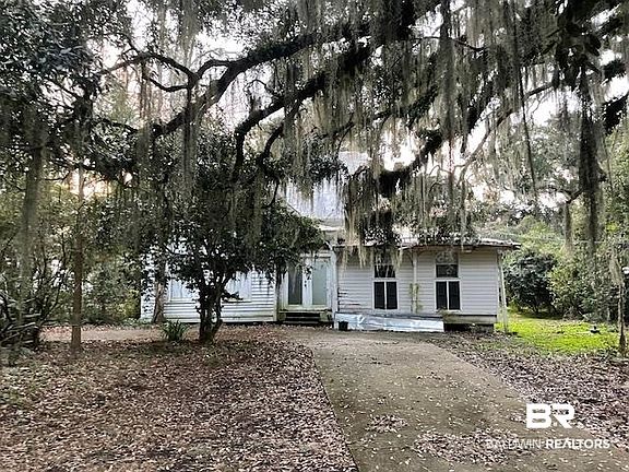2nd image of 1301 Lovette Ln