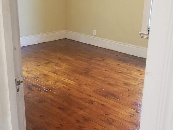 5th image of 2316 Midland Ave