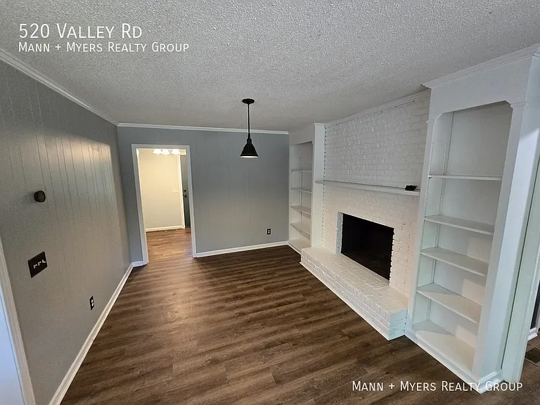 520 Valley Rd — Photo 11
