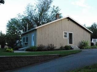 46 Grove St, Leominster, MA 01453