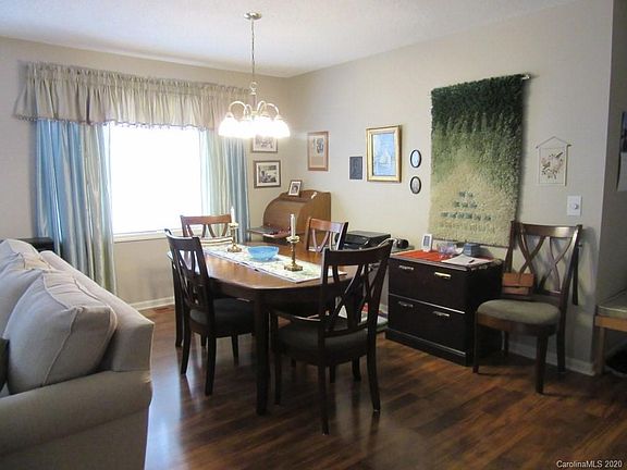4th image of 129 Exeter Ct #7