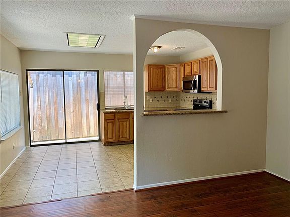 5th image of 1813 Sherwood Pl