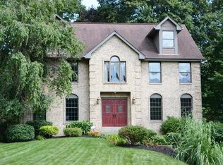 617 Hidden Oak Dr, Clairton, PA 15025