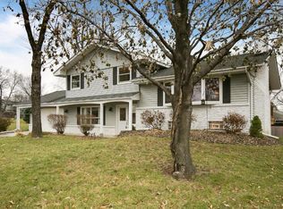 4655 Heritage Hills Cir, Bloomington, MN 55437