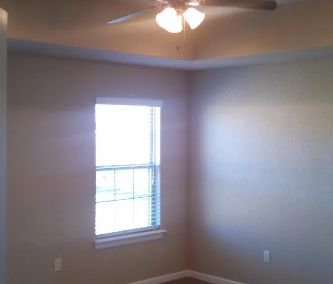 451 Ravenna Dr — Photo 6