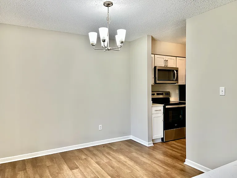 11084 Harrowfield Rd — Photo 6