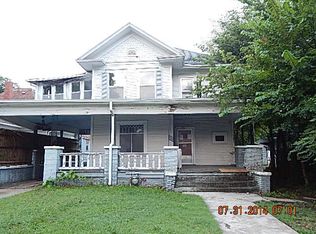 711 W Lincoln St, Coffeyville, KS 67337