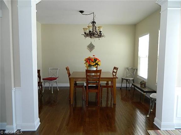 4th image of 2961 Chamberlin Blvd