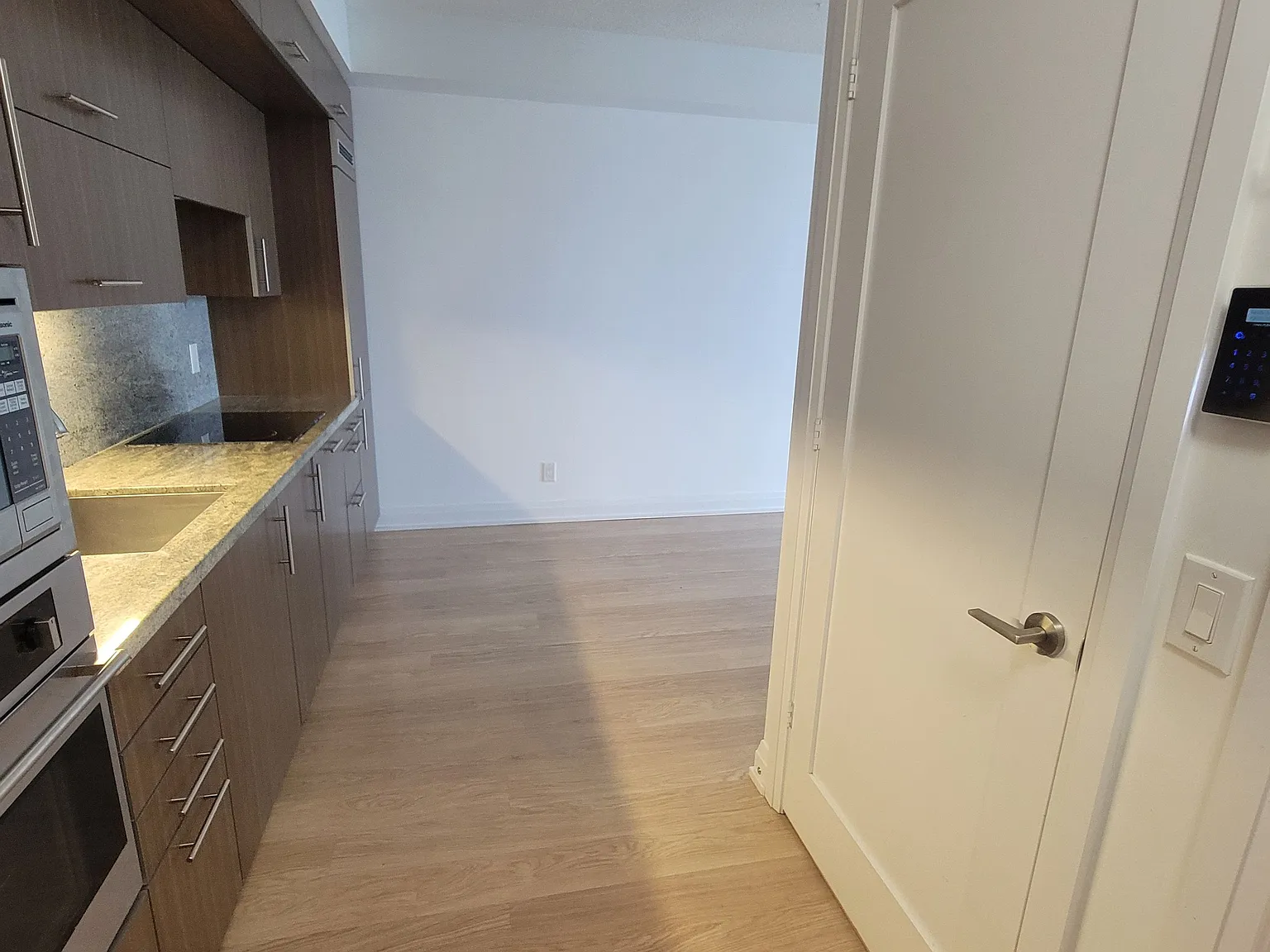 1 bed, $2,500 — Photo 2