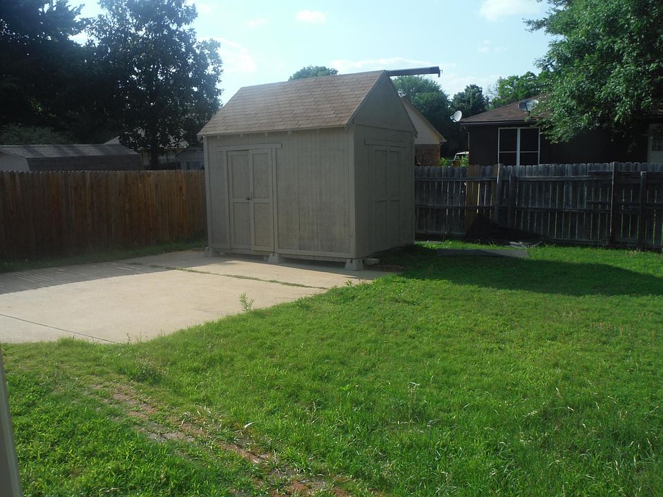 Storage shed