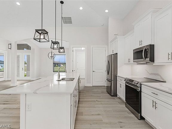 5th image of 1916 NW 34th Ave
