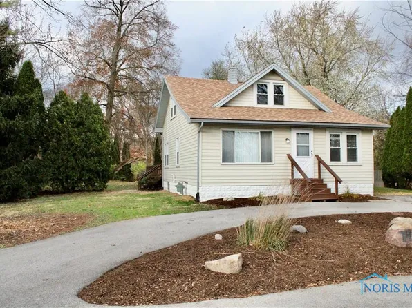 7454 Addler St, Holland, OH 43528