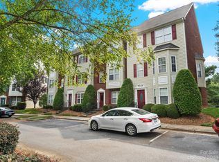 9906 Treeside Ln, Matthews, NC 28105