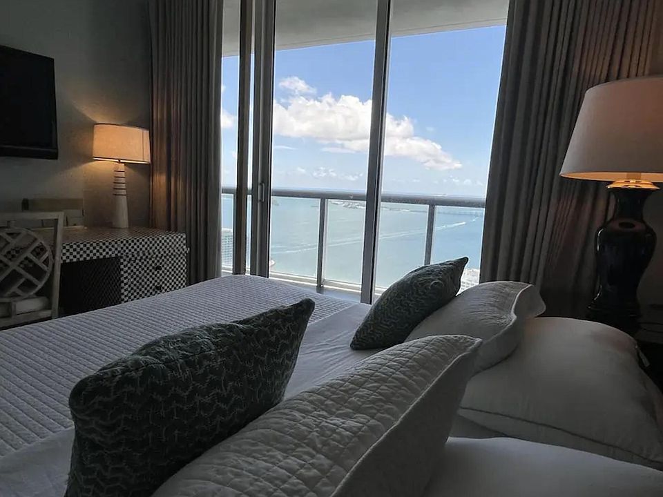 1st image of 485 Brickell Ave APT 4209