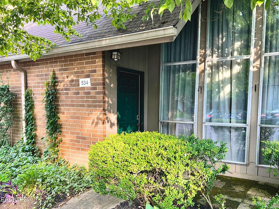 1st image of 534 Canberra Dr