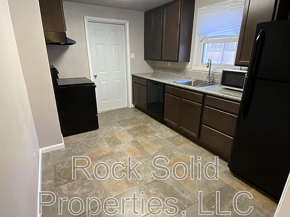 5th image of 2020 Dunn Ave #4