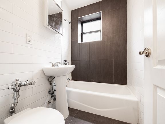 4th image of 286 S 2nd St APT 6C