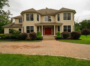 9 Clear Spring Ct, East Stroudsburg, PA 18302