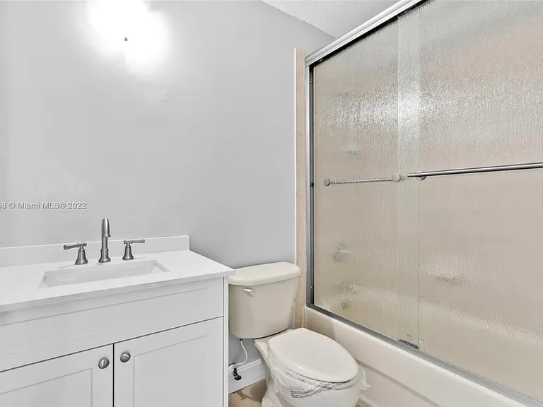 13950 SW 260th St #1 — Photo 11
