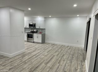 8689 SW 154th Circle Pl, Miami, FL 33193