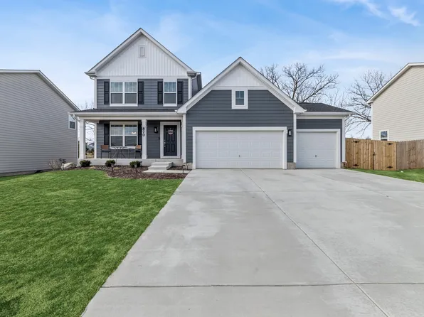 870 Mildred Dr, Marengo, IL 60152