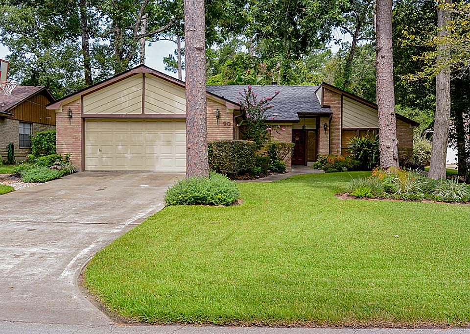2nd image of 90 Rolling Hills Dr