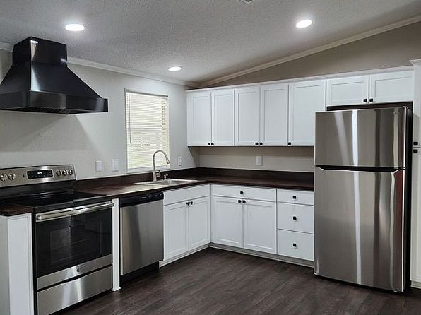 517 Cubby Bear Rd, Naples, FL 34113