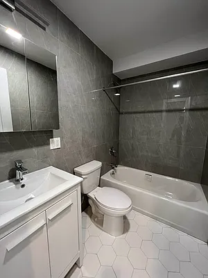 Rented by Oxford Property Group | media 9