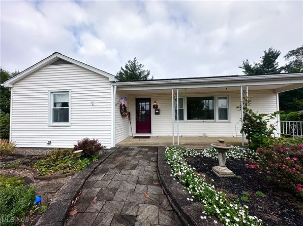 185 Bethesda St, Barnesville, OH 43713