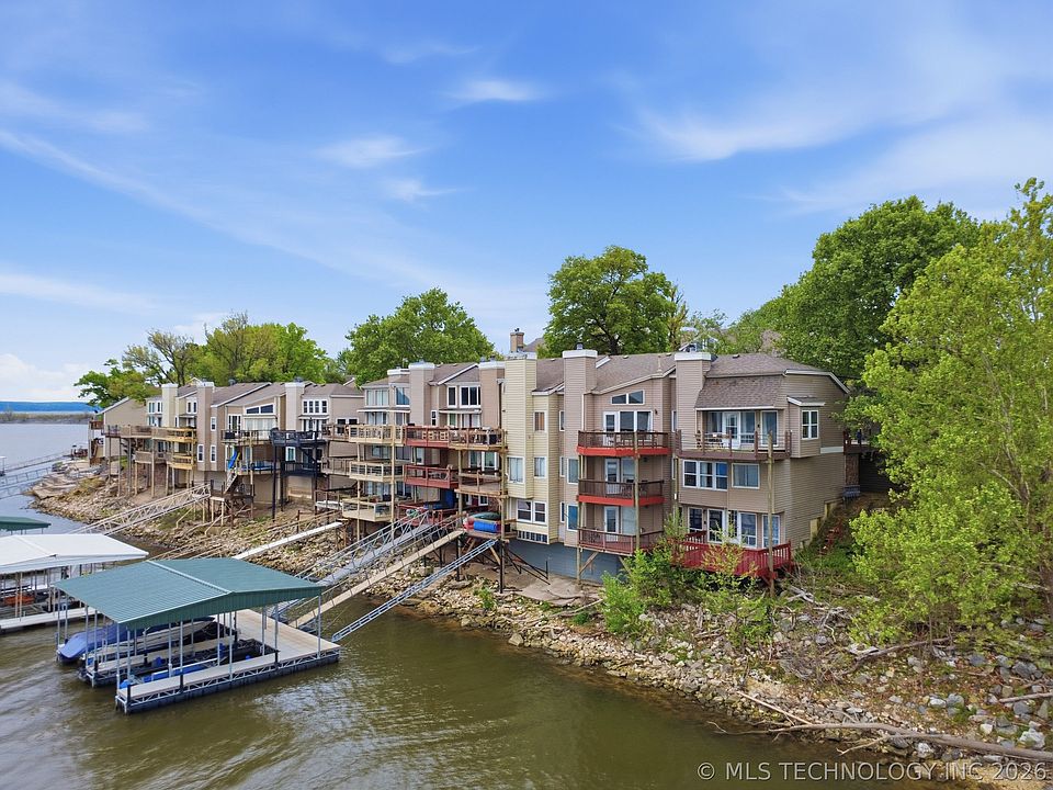 1st image of 706 Villa Vista Dr
