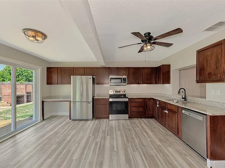 5520 Hayden Blvd — Photo 16