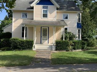99 Massasoit St, Northampton, MA 01060