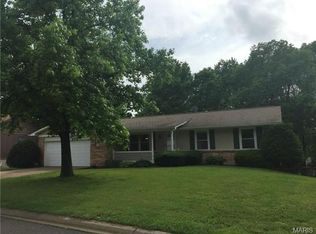 353 Timberidge Dr, Saint Peters, MO 63376