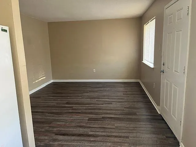411 Johnson St #K — Photo 10