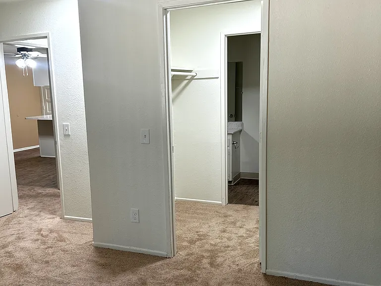 Garden View Apartments — Photo 52