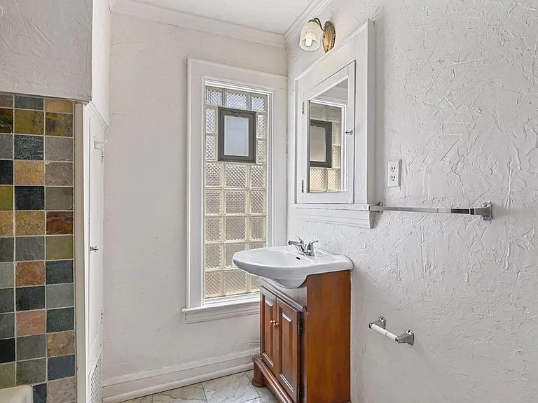 1913 Emerson — Photo 29