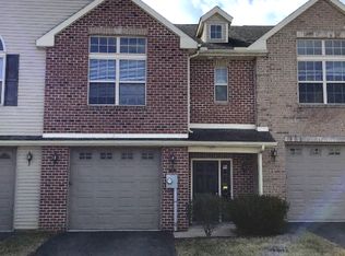 241 Meriweather Dr, Chambersburg, PA 17201