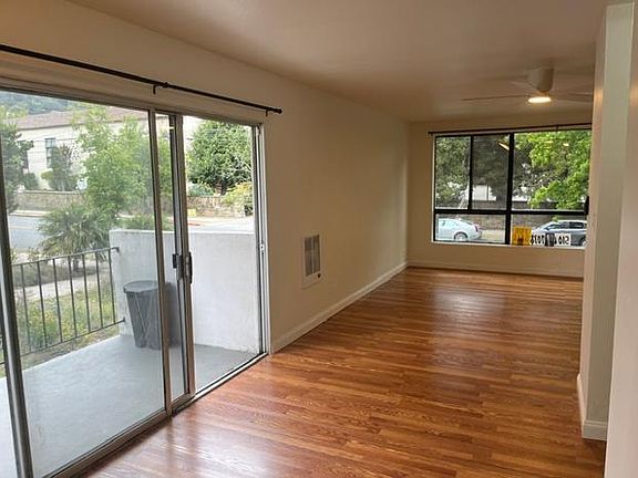 5th image of 2632 Warring St APT 2