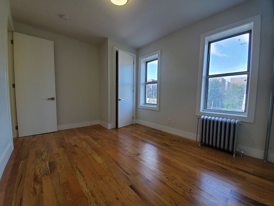 2nd image of 9 Gifford Ave #36E