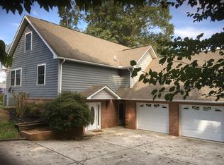 668 River Rd, Kingston, TN 37763